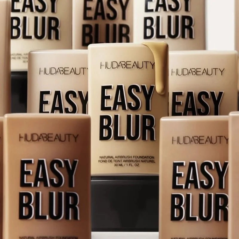 Huda Beauty Easy Blur Natural Airbrush Foundation with Niacinamide Easy Blur Silicone-Free Smoothing & Pore-Minimizing Primer